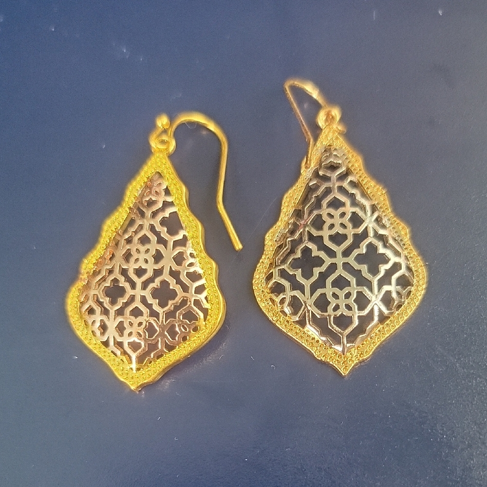 Intricate Gold Filigree Drop Earrings